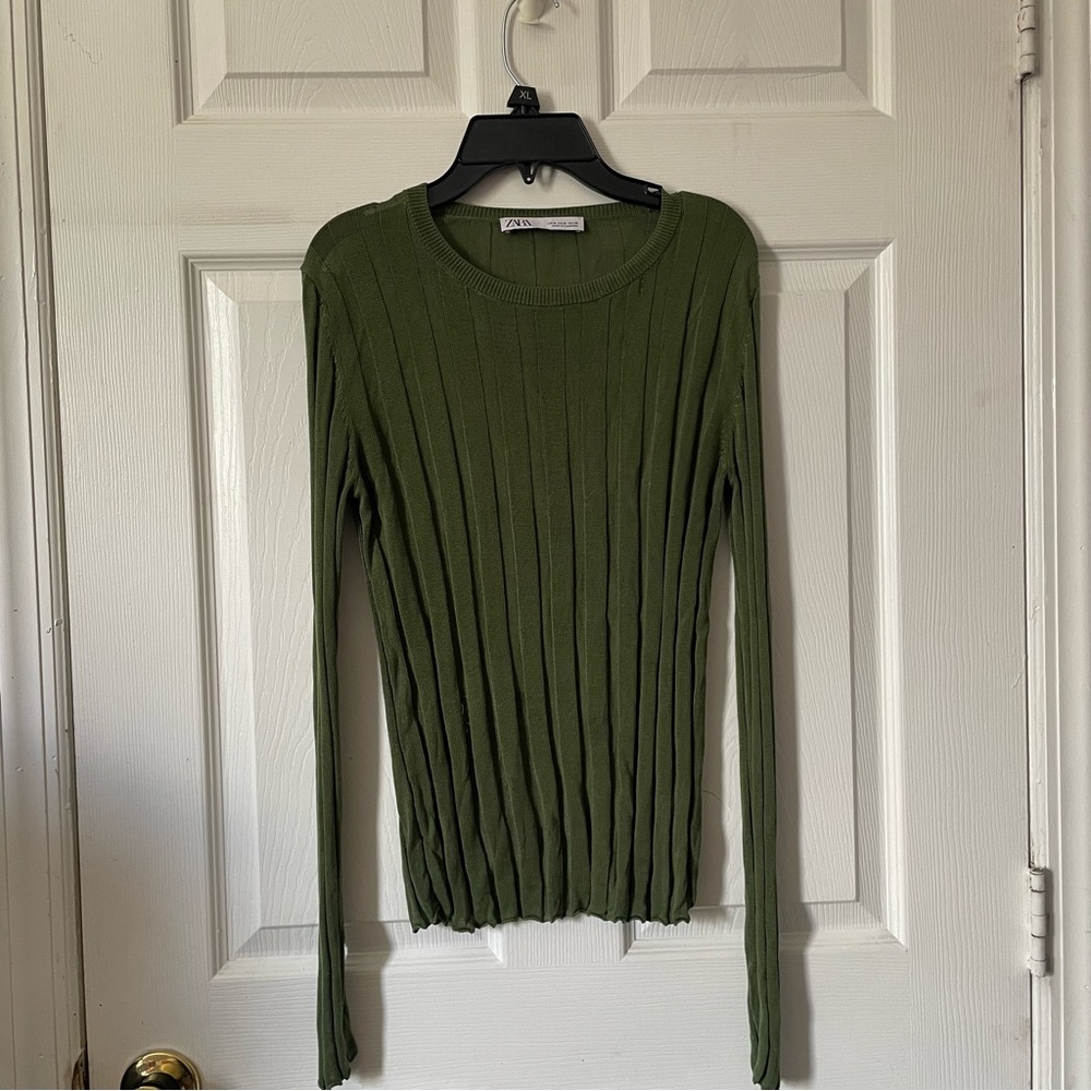 Zara Olive Green Ribbed Long-Sleeve Crewneck Top